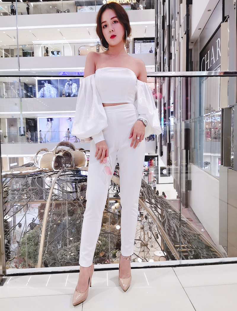 Áo quần kiểu ao vai ngang tay phồng quần ôm